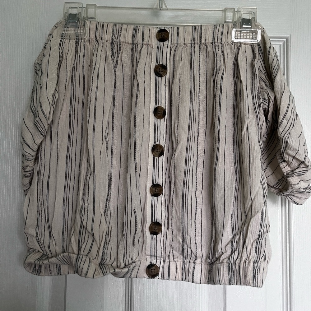 American Eagle Off Shoulder Blouse